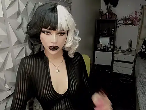 janecomander online show from June 18, 4:57 am