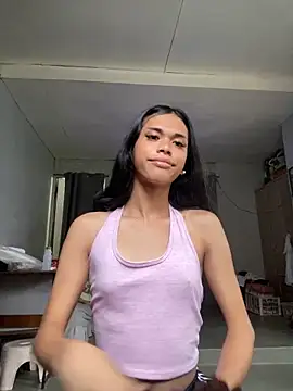 urcurlydiva online show from September 27, 8:30 am