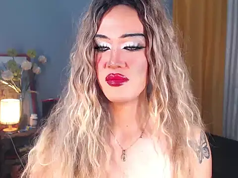 AleinaCroft online show from November 19, 2:44 am