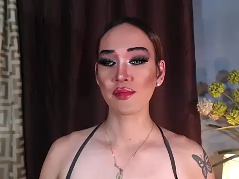 Snapshot of AleinaCroft chatting on July 6, 12:24 pm AleinaCroft online show from July 6, 12:24 pm