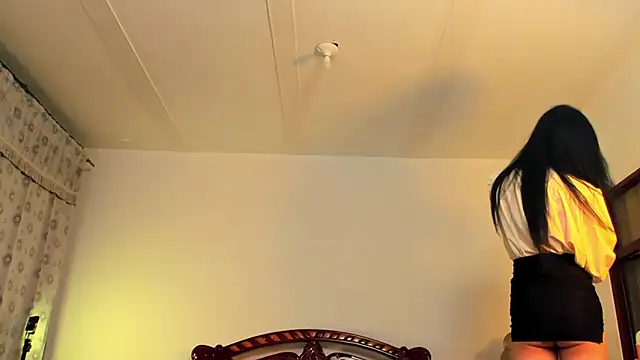 Snapshot of nonbinaryangel chatting on March 19, 12:47 am nonbinaryangel online show from March 19, 12:47 am