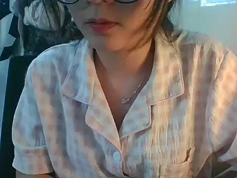 Linzly online show from September 20, 8:26 am