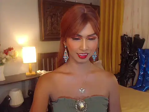 Snapshot of Nathalieheartt chatting on September 25, 2:15 am Nathalieheartt online show from September 25, 2:15 am