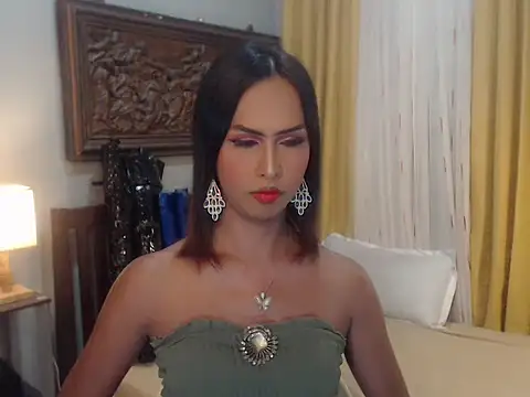 Snapshot of Nathalieheartt chatting on October 24, 6:10 am Nathalieheartt online show from October 24, 6:10 am