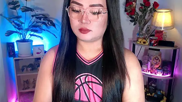 Snapshot of YourSweet-mich chatting on September 28, 5:35 am YourSweet-mich online show from September 28, 5:35 am