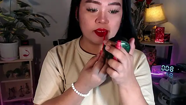 Snapshot of YourSweet-mich chatting on October 26, 12:00 pm YourSweet-mich online show from October 26, 12:00 pm