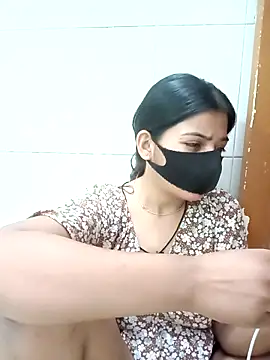 Snapshot of Hot_Jaanvi_ chatting on September 13, 5:18 am Hot Jaanvi online show from September 13, 5:18 am