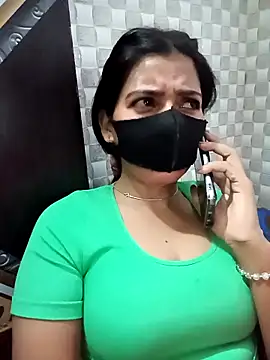 Snapshot of Hot_Jaanvi_ chatting on November 2, 5:04 pm Hot Jaanvi  online show from November 2, 5:04 pm