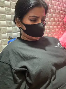 Snapshot of Hot_Jaanvi_ chatting on March 23, 3:38 pm Hot Jaanvi online show from March 23, 3:38 pm