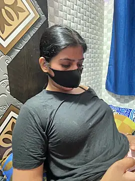 Snapshot of Hot_Jaanvi_ chatting on March 27, 4:51 am Hot Jaanvi online show from March 27, 4:51 am