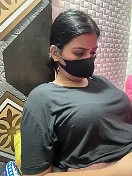 Snapshot of Hot_Jaanvi_ chatting on April 3, 4:05 pm Hot Jaanvi online show from April 3, 4:05 pm