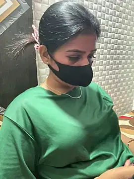Snapshot of Hot_Jaanvi_ chatting on April 17, 3:53 am Hot Jaanvi online show from April 17, 3:53 am