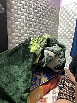 Snapshot of Hot_Jaanvi_ chatting on April 25, 4:37 am Hot Jaanvi online show from April 25, 4:37 am