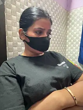 Snapshot of Hot_Jaanvi_ chatting on May 2, 5:51 pm Hot Jaanvi online show from May 2, 5:51 pm