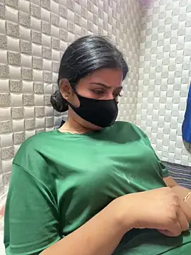 Snapshot of Hot_Jaanvi_ chatting on May 11, 6:08 am Hot Jaanvi online show from May 11, 6:08 am
