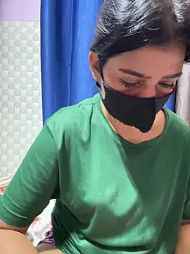 Snapshot of Hot_Jaanvi_ chatting on May 17, 3:37 am Hot Jaanvi online show from May 17, 3:37 am