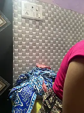 Snapshot of Hot_Jaanvi_ chatting on June 15, 6:37 am Hot Jaanvi online show from June 15, 6:37 am