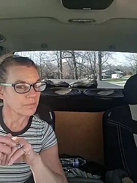 Snapshot of JaimeRhett chatting on March 12, 8:04 pm JaimeRhett online show from March 12, 8:04 pm