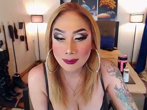 Allysonevanns online show from November 21, 6:12 am