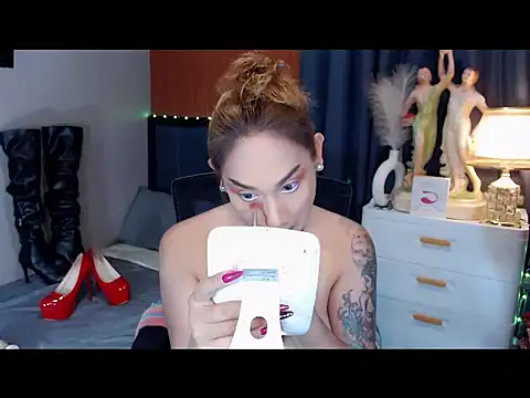 Allysonevanns online show from May 18, 2:40 am