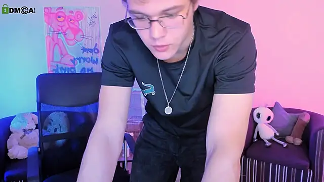 lucas long  online show from January 9, 2:31 pm