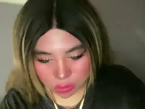 Naughtyrosecum online show from September 17, 3:35 pm