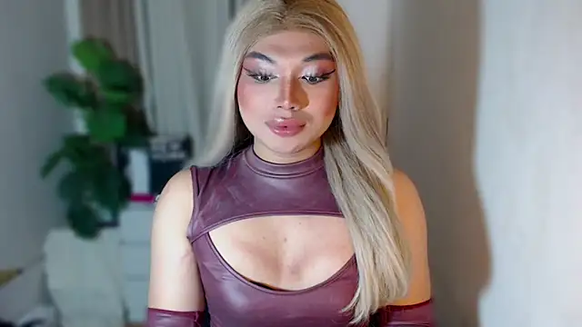 Snapshot of Samantha_Millerxxx chatting on March 24, 8:14 pm Samantha Millerxxx online show from March 24, 8:14 pm