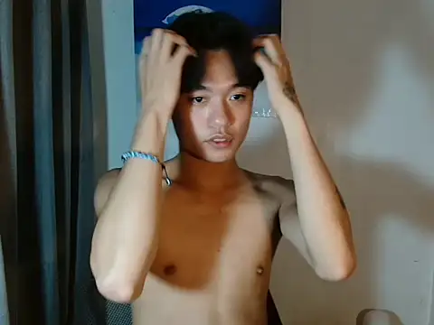 ur little secret online show from December 15, 3:05 pm