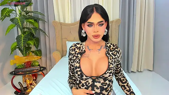 Snapshot of MochaliciousTransOnTop chatting on March 31, 4:51 pm MochaliciousTransOnTop online show from March 31, 4:51 pm