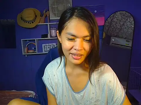 urgirljane online show from June 14, 1:14 am