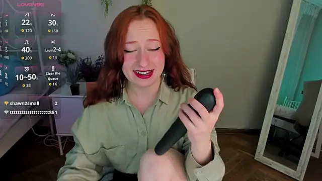 Snapshot of Violet_Griffen chatting on December 5, 4:03 pm Violet Griffen online show from December 5, 4:03 pm