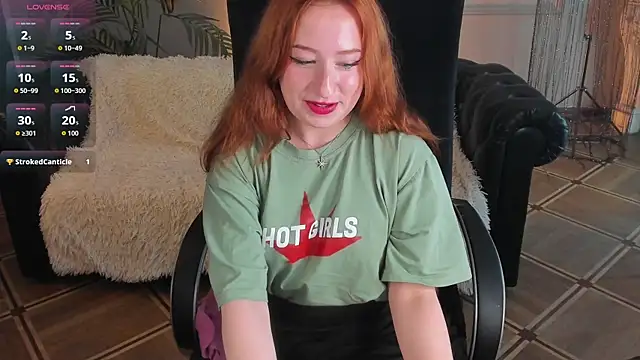 Violet Griffen online show from July 25, 3:53 pm