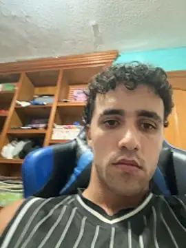 aavrdvh33 online show from October 27, 9:08 pm