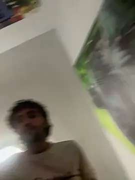 Snapshot of aavrdvh33 chatting on February 26, 2:21 am aavrdvh33 online show from February 26, 2:21 am