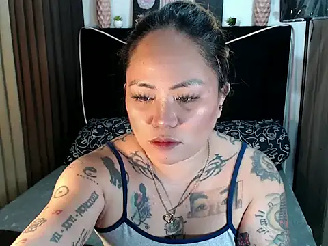 Snapshot of EstellaStarXxx chatting on July 8, 8:08 am EstellaStarXxx online show from July 8, 8:08 am