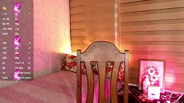 TssluttyNikka online show from October 18, 8:20 pm