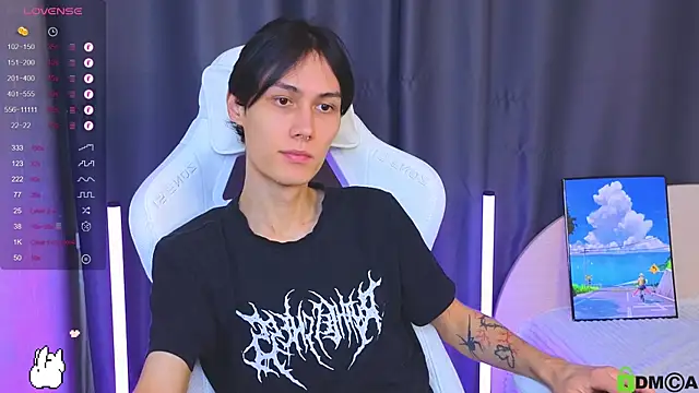 bd black online show from December 17, 11:33 pm