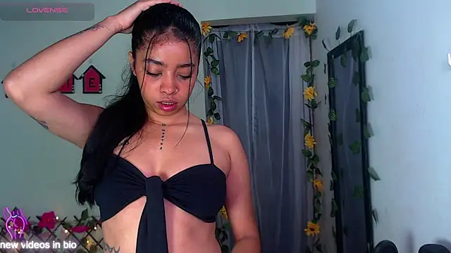 Angie Lee01 online show from October 23, 11:53 am