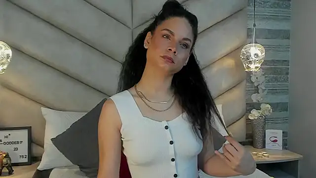 AgathaMendoza online show from September 17, 8:32 pm