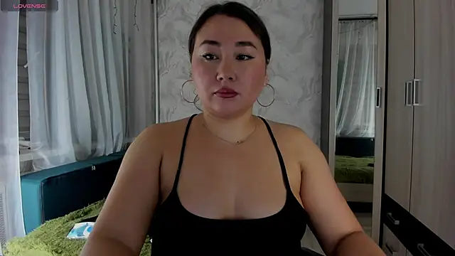 emilia mur online show from June 22, 6:16 pm