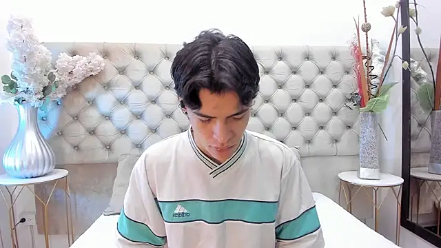 BenitoSaenz online show from November 25, 12:05 pm