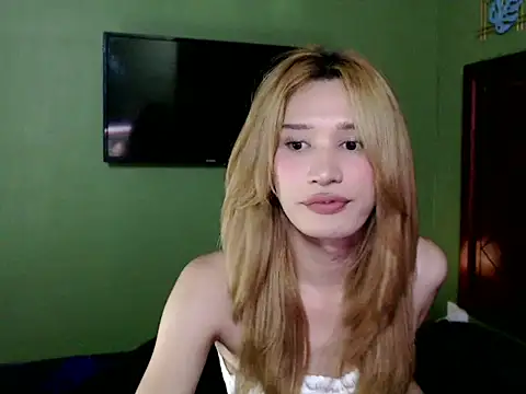 Snapshot of SerenaCortesi chatting on September 29, 5:07 pm SerenaCortesi online show from September 29, 5:07 pm