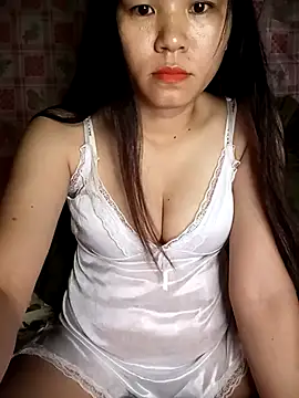 Snapshot of Ladygirl_x chatting on October 16, 4:52 pm Ladygirl x online show from October 16, 4:52 pm