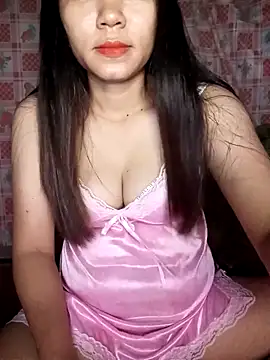 Snapshot of Ladygirl_x chatting on October 18, 6:19 pm Ladygirl x online show from October 18, 6:19 pm