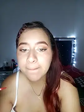 Snapshot of Chloe_Sky_love chatting on March 14, 2:17 am Chloe Sky love online show from March 14, 2:17 am