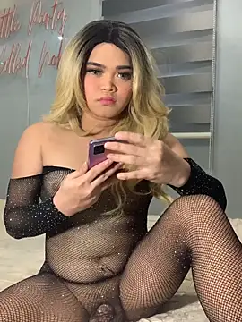 VictoriaL0ve online show from November 22, 7:18 am