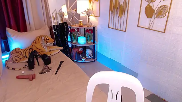 HorseCockIvy online show from October 14, 6:47 am