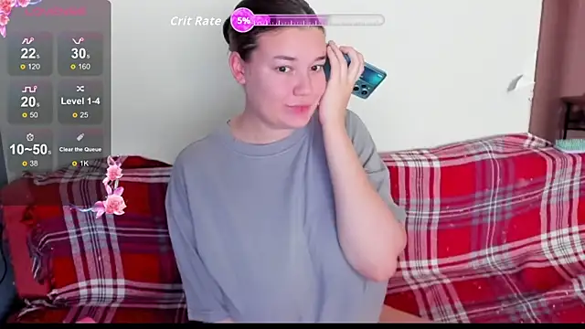 Snapshot of LinaElasm chatting on September 28, 7:03 am LinaElasm online show from September 28, 7:03 am