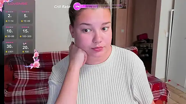 Snapshot of LinaElasm chatting on October 10, 9:41 am LinaElasm online show from October 10, 9:41 am