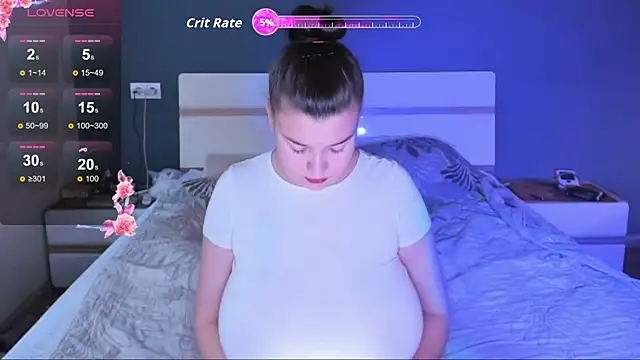 Snapshot of LinaElasm chatting on November 18, 12:20 pm LinaElasm online show from November 18, 12:20 pm